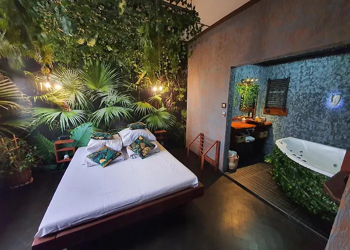 Tropicana Jacuzzi