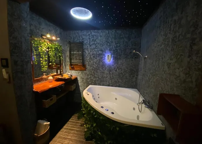 Tropicana Jacuzzi
